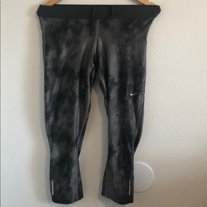 Nike Dri-fit with draw string and pocket legging